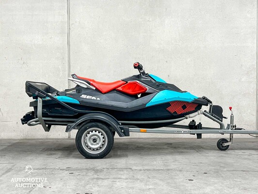 Seadoo Spark TRIXX Wasserfahrzeug 90PS 899ccm 2018