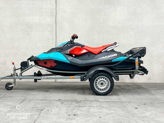 Seadoo Spark TRIXX Wasserfahrzeug 90PS 899ccm 2018