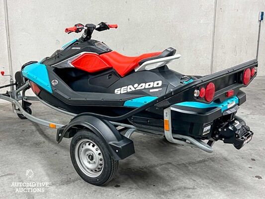 Seadoo Spark TRIXX Wasserfahrzeug 90PS 899ccm 2018