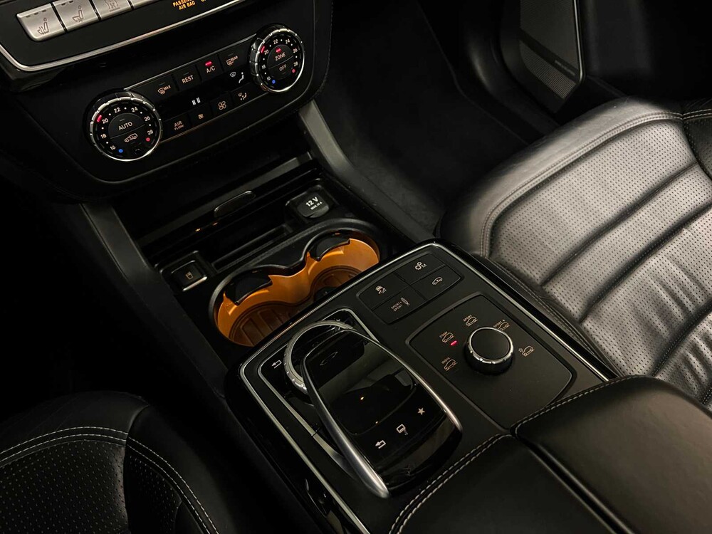 Mercedes-Benz GLE63s AMG Coupé 5.5 V8 4Matic 585hp 2015 GLE class, HD-268-S