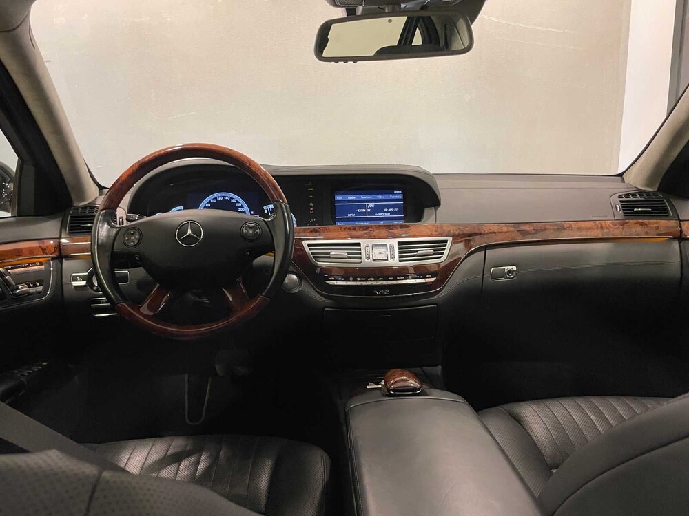 Mercedes-Benz S600 Lang Guard 5.5 V12 W221 517hp 2007 S-class, R-110-LT YOUNGTIMER
