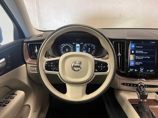 Volvo XC60 2.0 T5 Inscription 250pk 2018 (Origineel-NL & 1e Eigenaar), SG-053-L