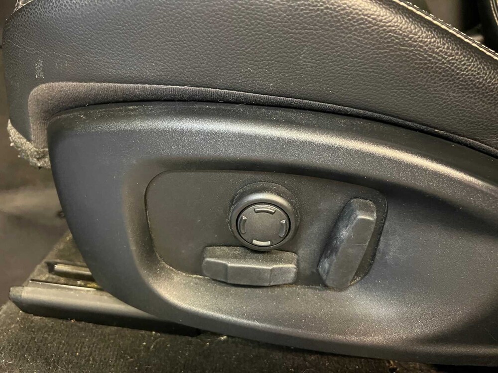 Jaguar F-PACE 2.0 Portfolio AWD 20D 179PS 2016 (Original-NL & 1. Besitzer), JR-362-K