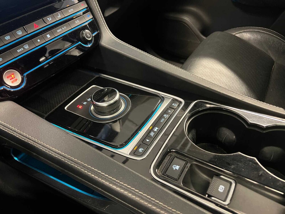 Jaguar F-PACE 2.0 Portfolio AWD 20D 179PS 2016 (Original-NL & 1. Besitzer), JR-362-K