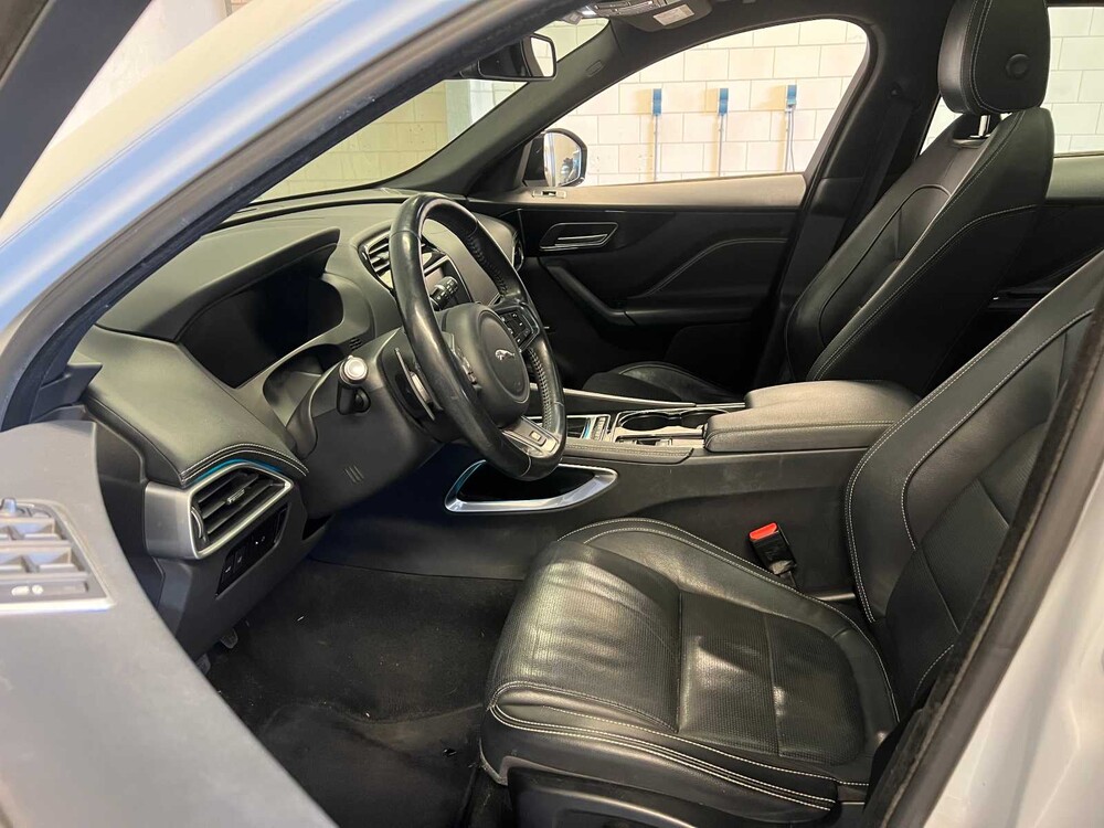 Jaguar F-PACE 2.0 Portfolio AWD 20D 179PS 2016 (Original-NL & 1. Besitzer), JR-362-K
