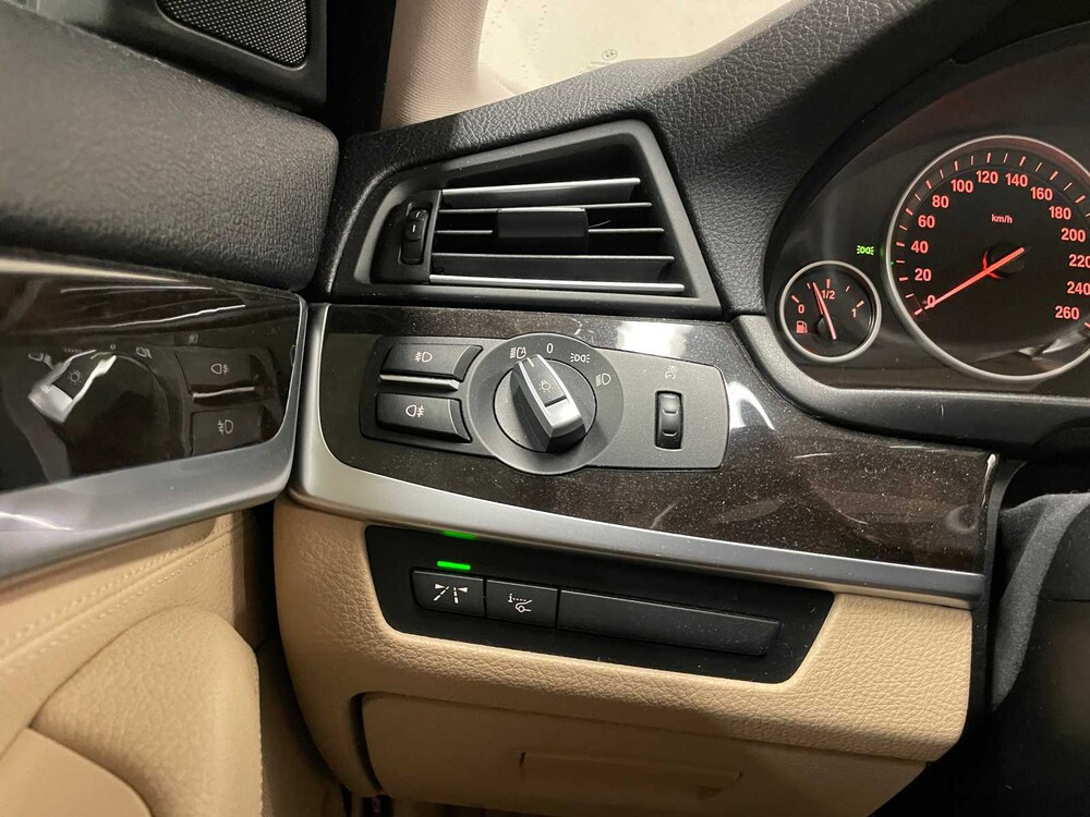 BMW 535i High Executive F10 306PS 2010 5er (Original-NL), 08-LHT-3