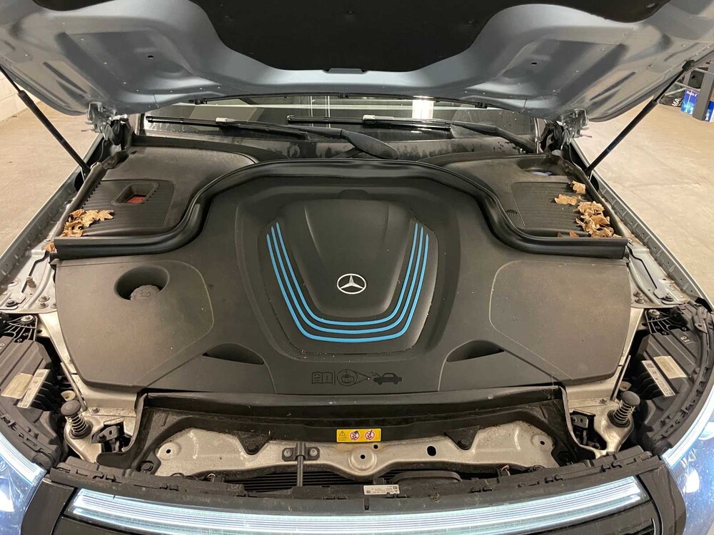 Mercedes-Benz EQC400 4Matic Premium Plus 80 kWh 408PS 2019, H-363-RN