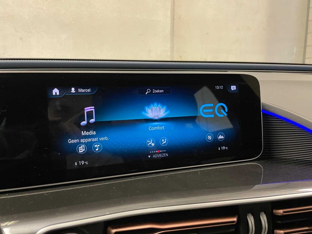 Mercedes-Benz EQC400 4Matic Premium Plus 80 kWh 408PS 2019, H-363-RN