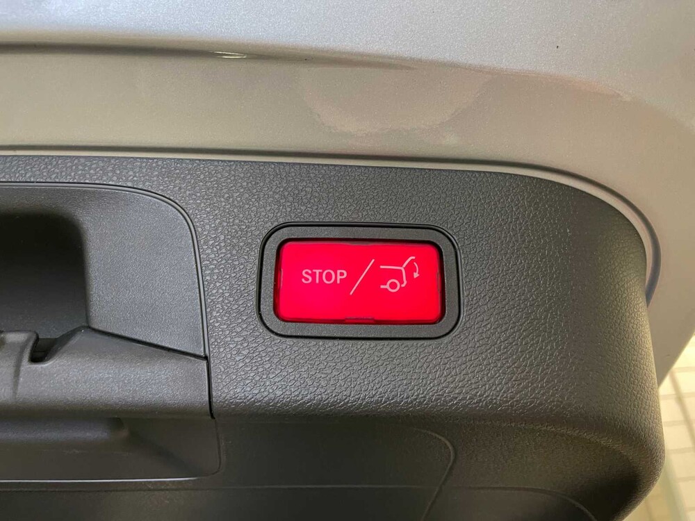 Mercedes-Benz EQC400 4Matic Premium Plus 80 kWh 408PS 2019, H-363-RN