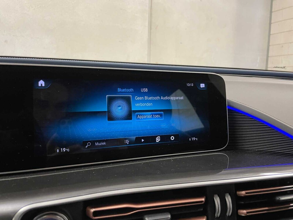 Mercedes-Benz EQC400 4Matic Premium Plus 80 kWh 408PS 2019, H-363-RN