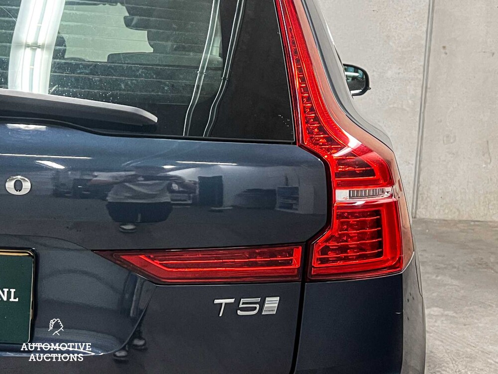 Volvo XC60 2.0 T5 Inscription 250pk 2018 (Origineel-NL & 1e Eigenaar), SG-053-L