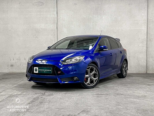 Ford Focus ST-2 2.0 EcoBoost 250hp 2013 (Original-UK), 50-ZVX-6