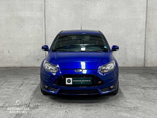 Ford Focus ST-2 2.0 EcoBoost 250hp 2013 (Original-UK), 50-ZVX-6