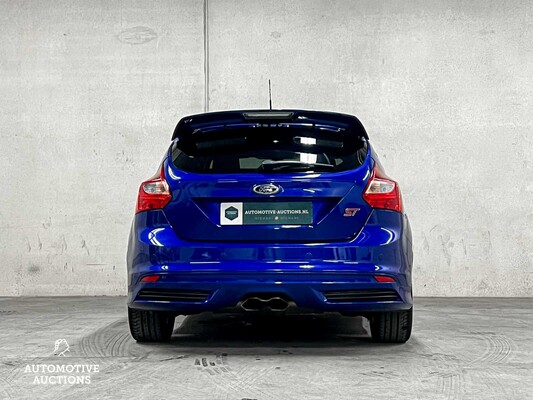 Ford Focus ST-2 2.0 EcoBoost 250hp 2013 (Original-UK), 50-ZVX-6