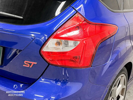 Ford Focus ST-2 2.0 EcoBoost 250hp 2013 (Original-UK), 50-ZVX-6