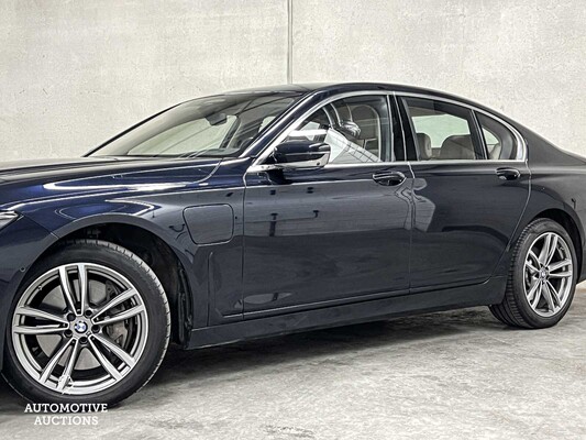 BMW 745e High Executive 394hp 2020 (Original-NL) 7-Series, J-898-GV