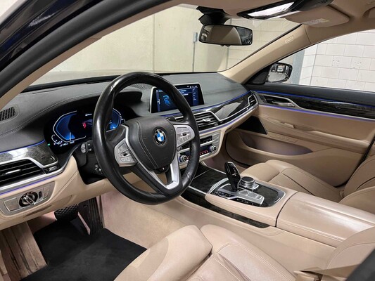 BMW 745e High Executive 394hp 2020 (Original-NL) 7-Series, J-898-GV