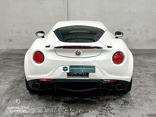 Alfa Romeo 4C Coupe 237hp 2015 (Launch Limited Edition 181/500)