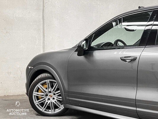 Porsche Cayenne GTS 4.8 V8 420pk 2013 (Origineel-NL), 8-KBF-18