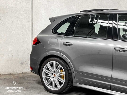 Porsche Cayenne GTS 4.8 V8 420pk 2013 (Origineel-NL), 8-KBF-18