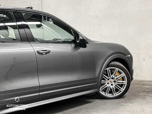 Porsche Cayenne GTS 4.8 V8 420PS 2013 (Original-NL), 8-KBF-18