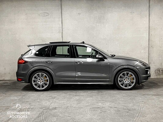 Porsche Cayenne GTS 4.8 V8 420pk 2013 (Origineel-NL), 8-KBF-18