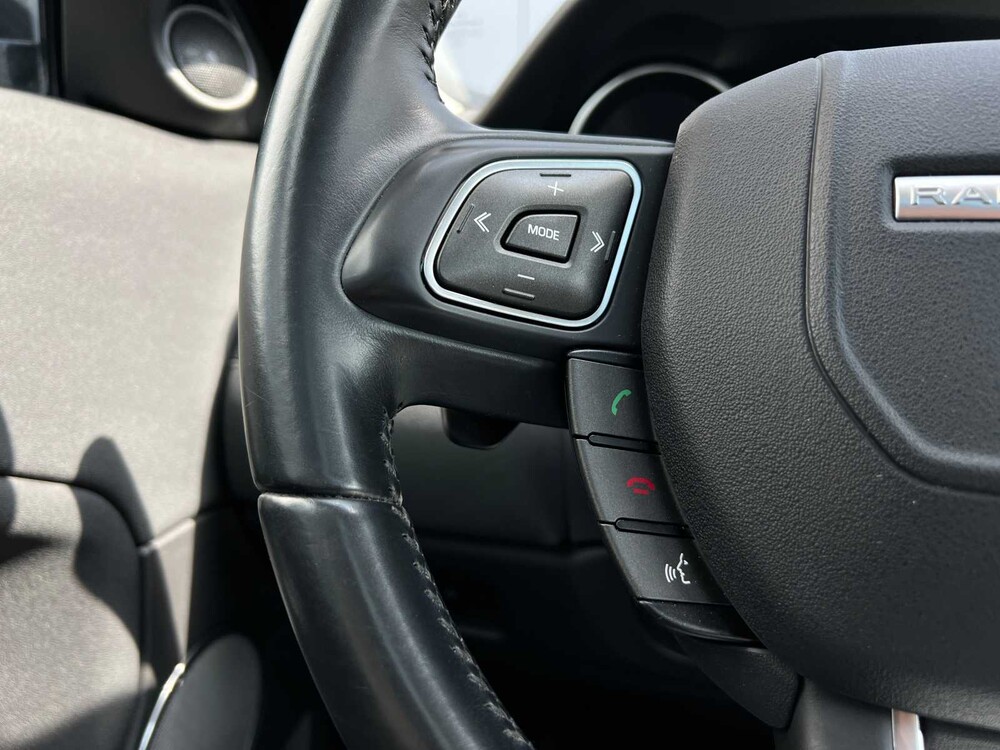 Land Rover Range Rover Evoque 2.0 TD4 SE Dynamic 179hp 2016 (Original-UK), HV-990-T