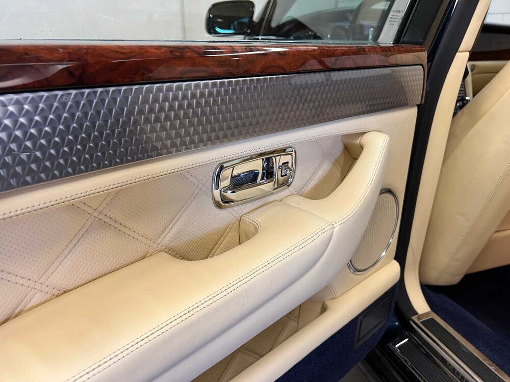 Bentley Arnage 6.8 V8 T (Mulliner) 457hp 2006 (FACELIFT), 75-ZTS-2 Youngtimer