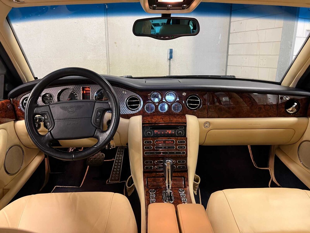 Bentley Arnage 6.8 V8 T (Mulliner) 457hp 2006 (FACELIFT), 75-ZTS-2 Youngtimer