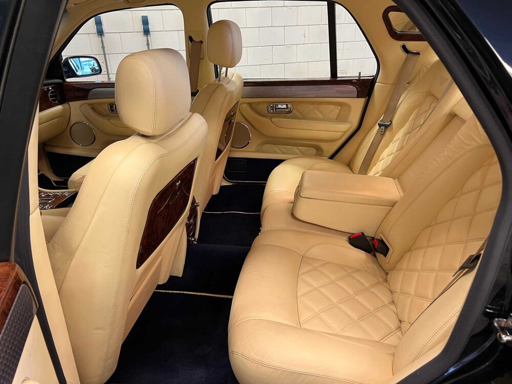 Bentley Arnage 6.8 V8 T (Mulliner) 457hp 2006 (FACELIFT), 75-ZTS-2 Youngtimer