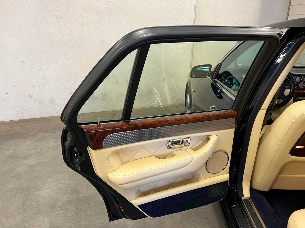 Bentley Arnage 6.8 V8 T (Mulliner) 457hp 2006 (FACELIFT), 75-ZTS-2 Youngtimer