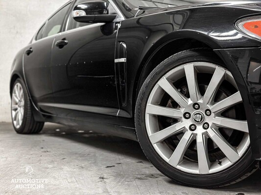 Jaguar XF 2.7D V6 Premium Luxury 207pk 2010 (Origineel-NL), 81-LDB-9