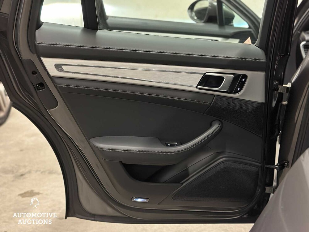 Porsche Panamera Sport Turismo 4S 2.9 V6 441hp 2018 (Original-NL), RT-213-P