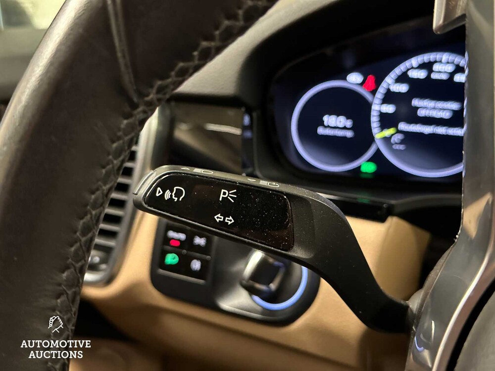 Porsche Cayenne E-Hybrid 3.0 V6 NEW-MODEL 462hp 2018 Sport-Chrono