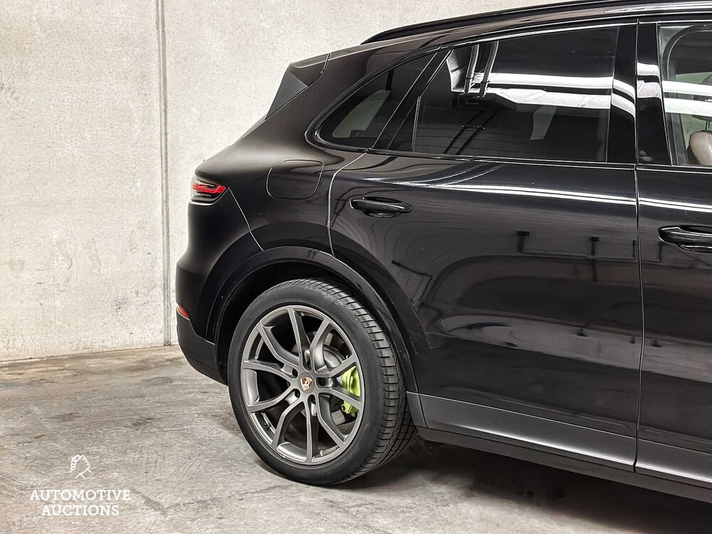 Porsche Cayenne E-Hybrid 3.0 V6 NEW-MODEL 462hp 2018 Sport-Chrono