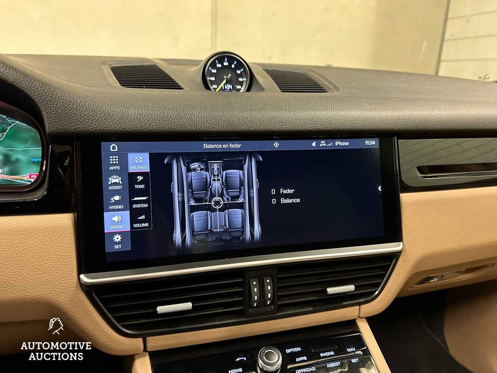 Porsche Cayenne E-Hybrid 3.0 V6 NEW-MODEL 462hp 2018 Sport-Chrono