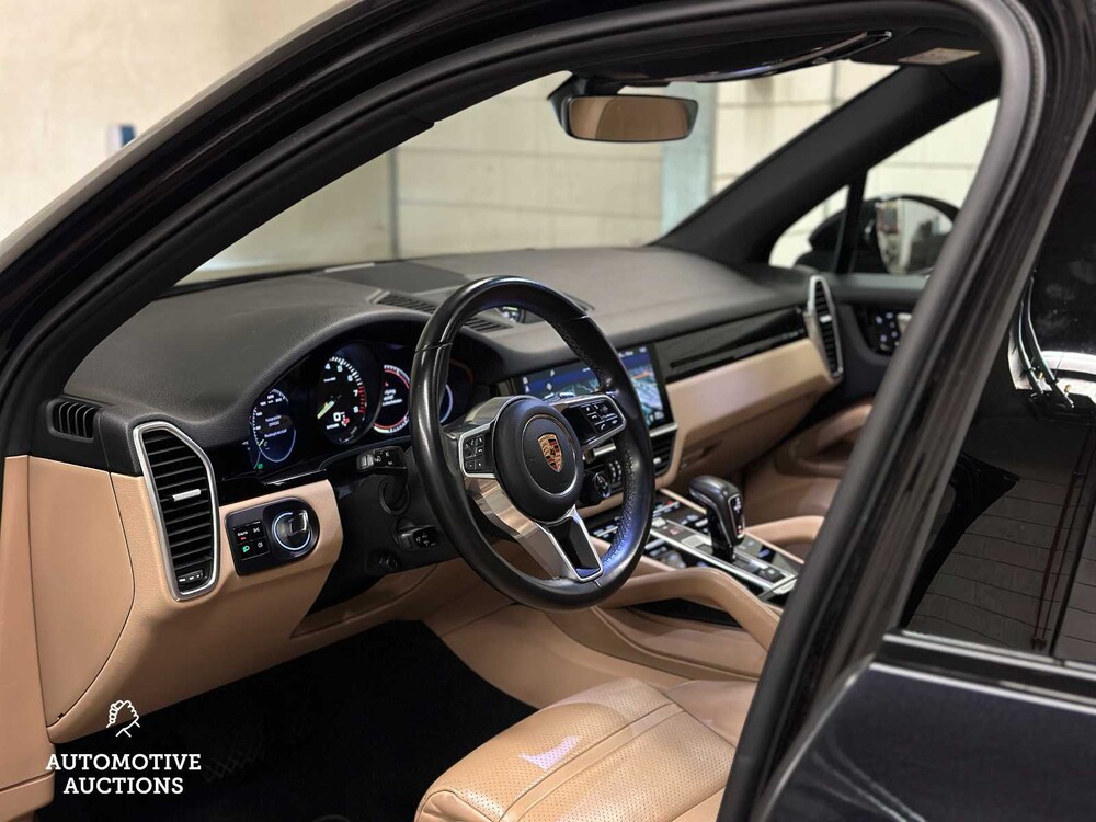 Porsche Cayenne E-Hybrid 3.0 V6 NEW-MODEL 462hp 2018 Sport-Chrono