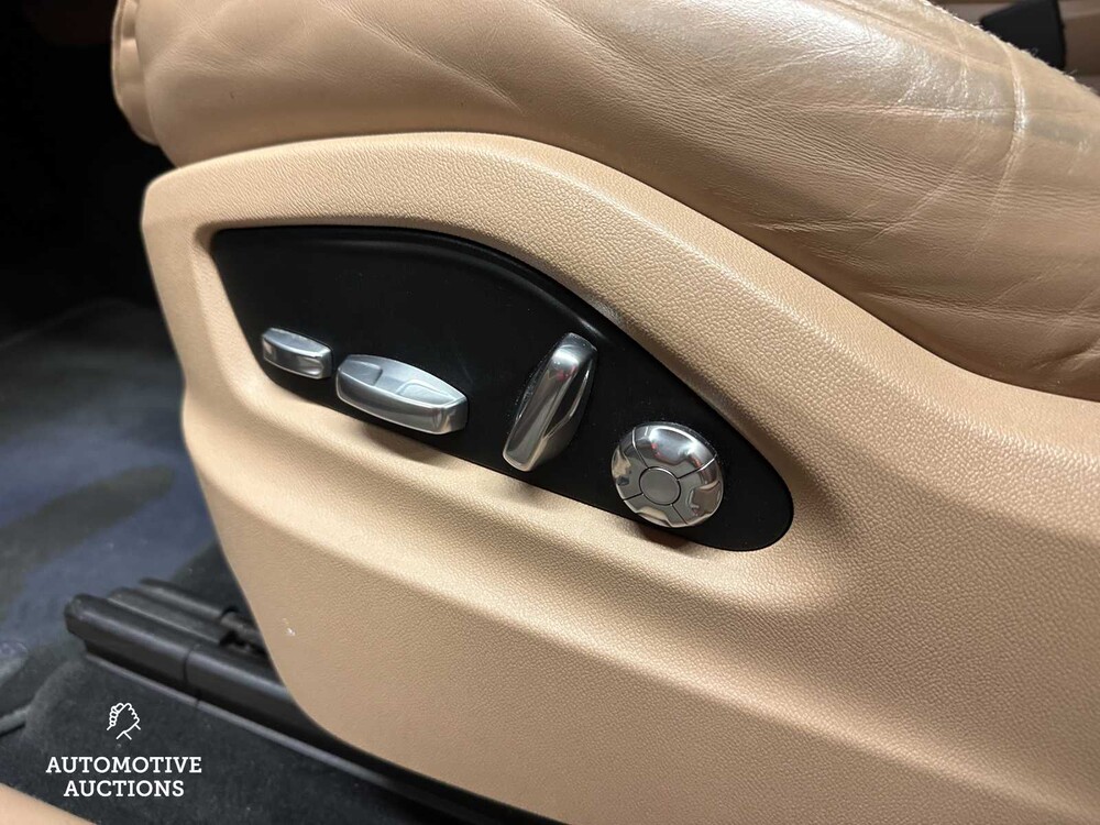 Porsche Cayenne E-Hybrid 3.0 V6 NEW-MODEL 462hp 2018 Sport-Chrono