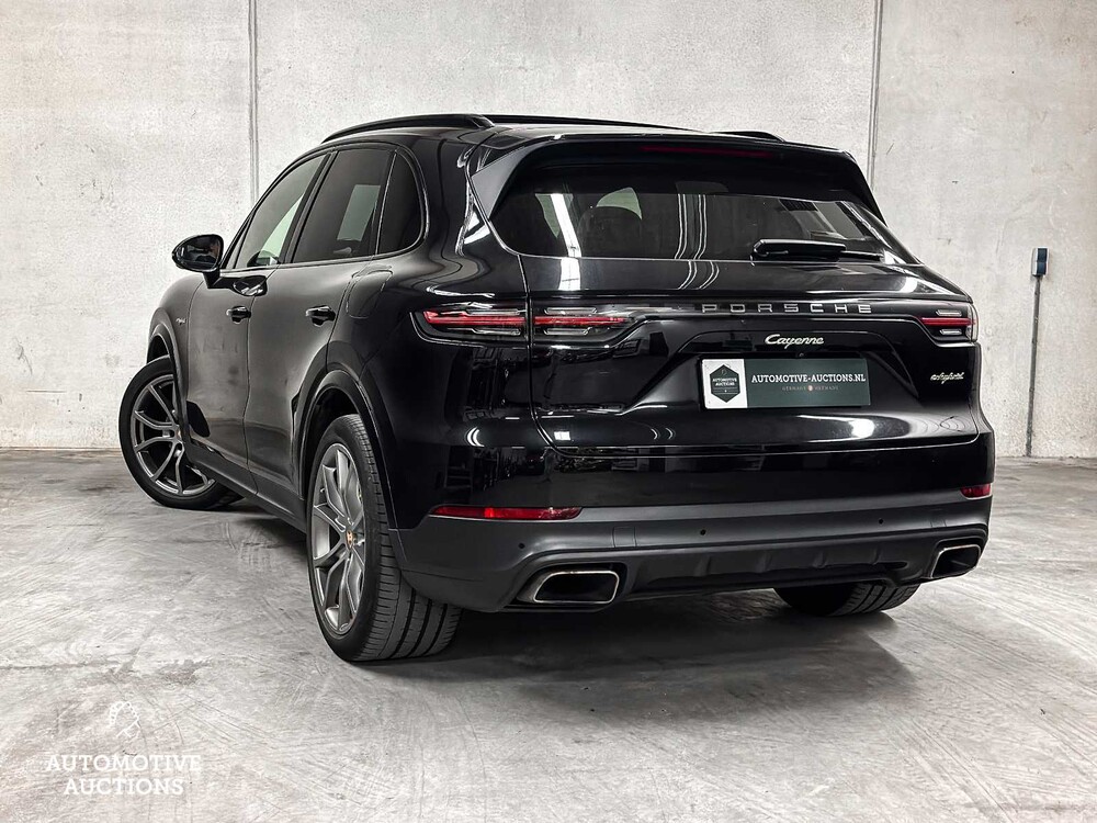 Porsche Cayenne E-Hybrid 3.0 V6 NEW-MODEL 462hp 2018 Sport-Chrono