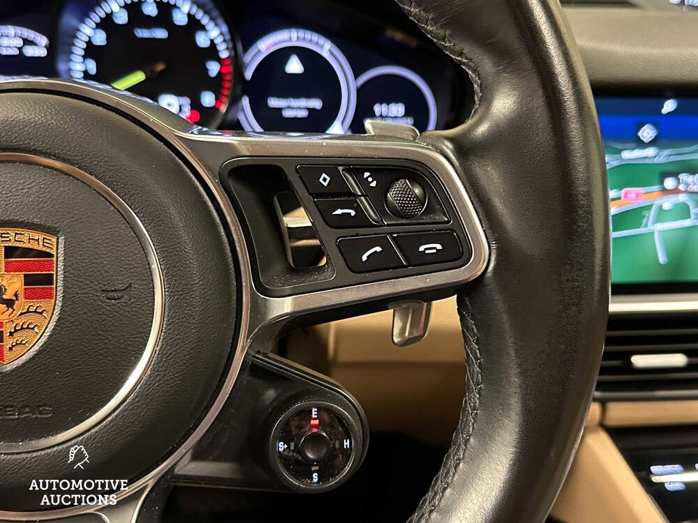 Porsche Cayenne E-Hybrid 3.0 V6 NEW-MODEL 462hp 2018 Sport-Chrono