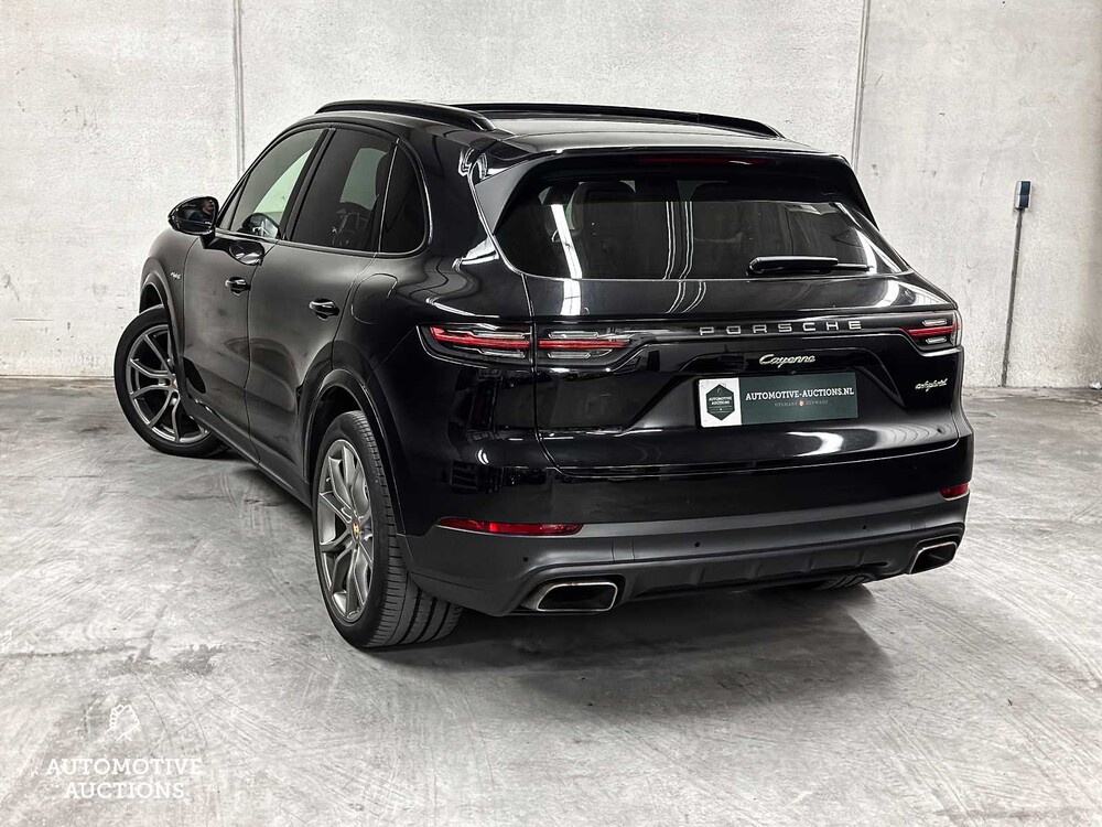 Porsche Cayenne E-Hybrid 3.0 V6 NEW-MODEL 462hp 2018 Sport-Chrono