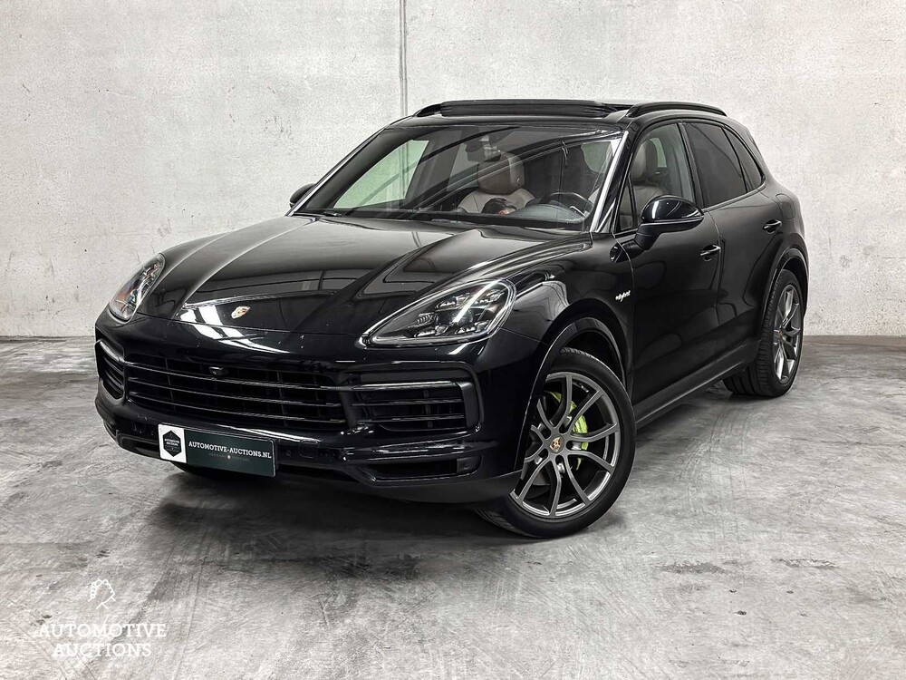 Porsche Cayenne E-Hybrid 3.0 V6 NIEUW-MODEL 462pk 2018 Sport-Chrono