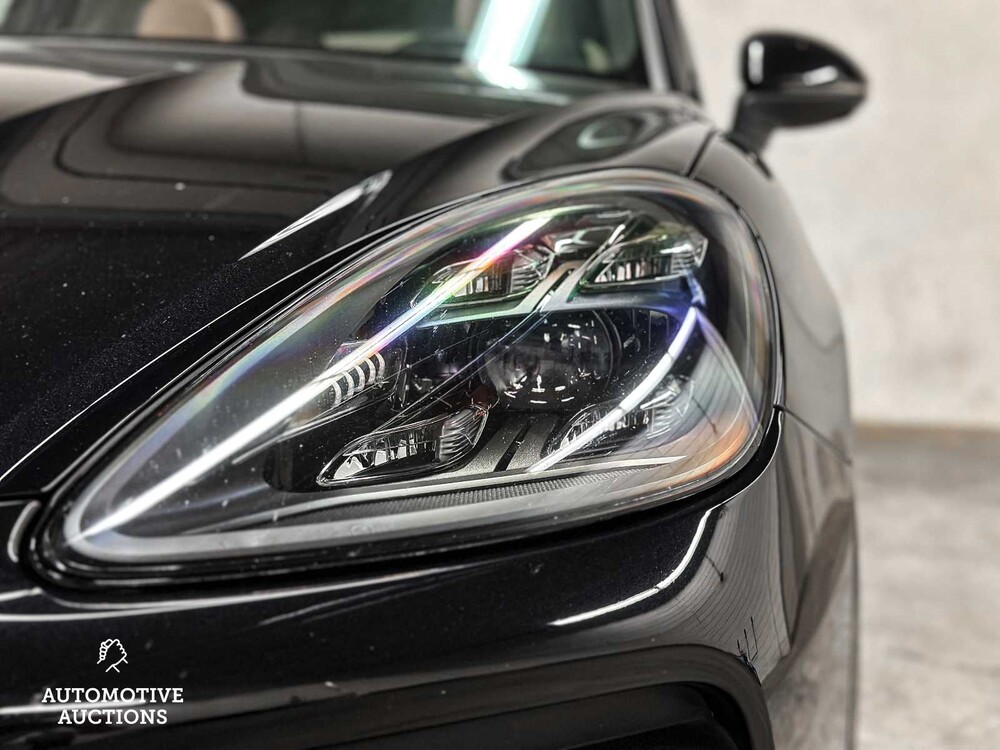 Porsche Cayenne E-Hybrid 3.0 V6 NEW-MODEL 462hp 2018 Sport-Chrono