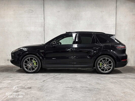 Porsche Cayenne E-Hybrid 3.0 V6 NEW-MODEL 462hp 2018 Sport-Chrono