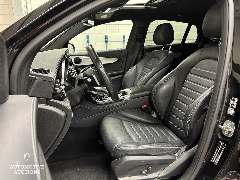 Mercedes-Benz GLC43 AMG Coupe 3.0 V6 4Matic 367hp 2017 GLC-Class, J-318-JB