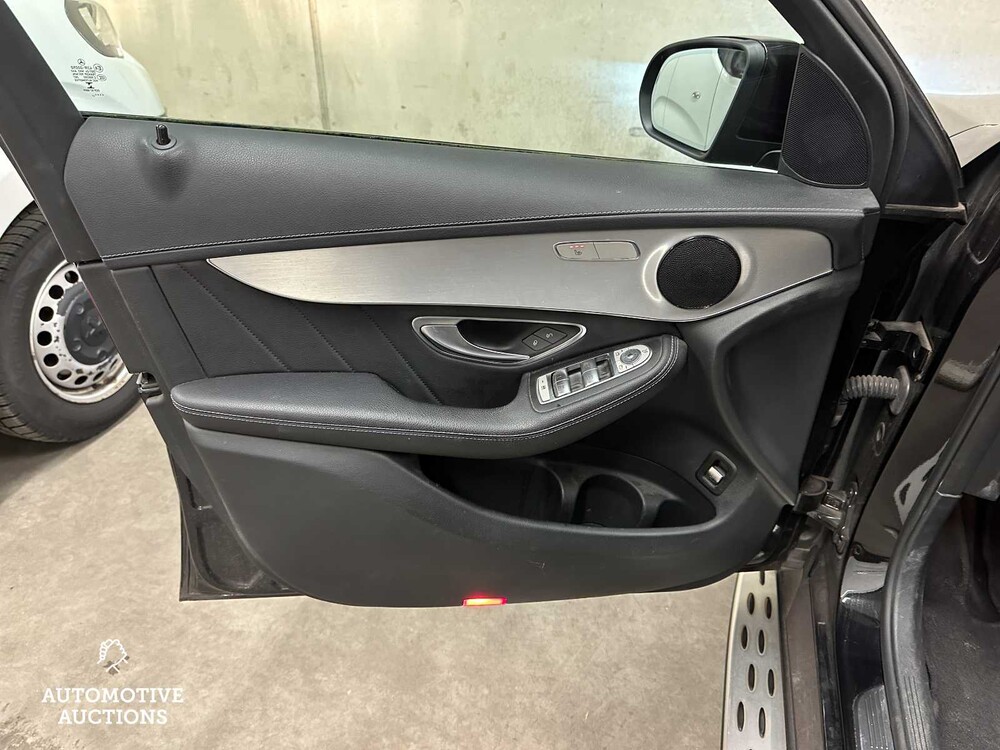 Mercedes-Benz GLC43 AMG Coupe 3.0 V6 4Matic 367hp 2017 GLC-Class, J-318-JB