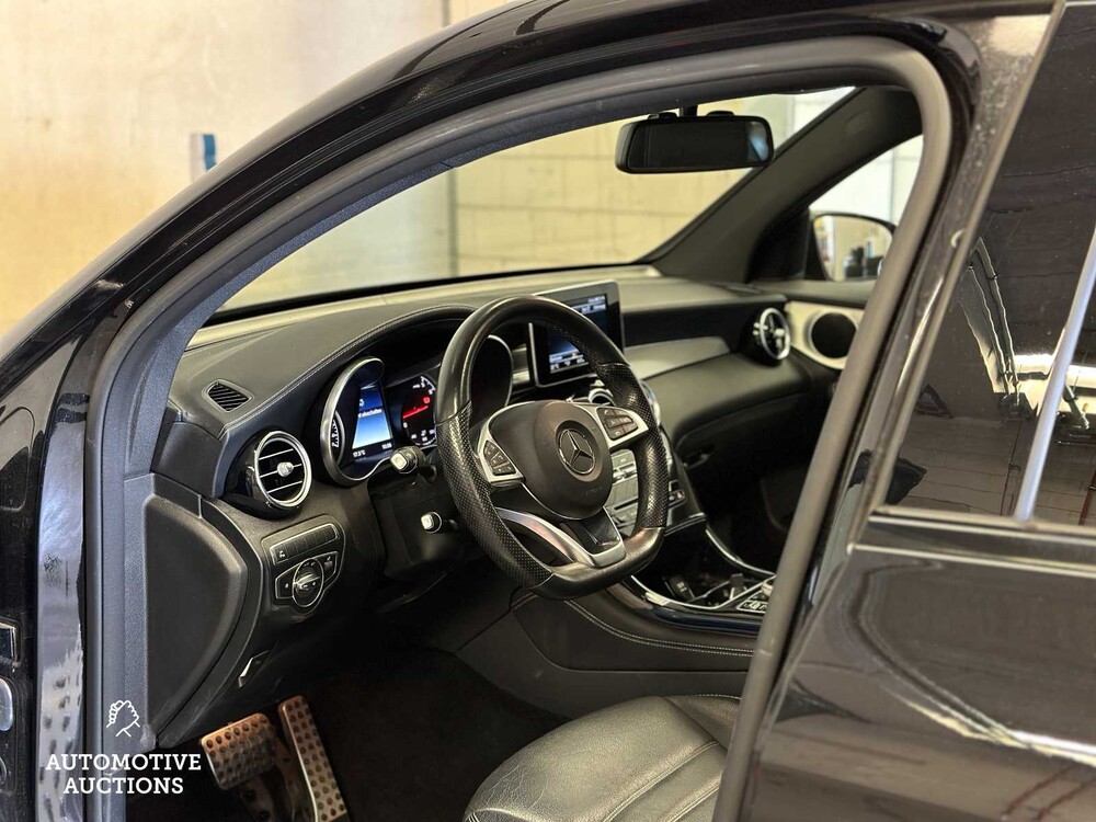 Mercedes-Benz GLC43 AMG Coupe 3.0 V6 4Matic 367hp 2017 GLC-Class, J-318-JB