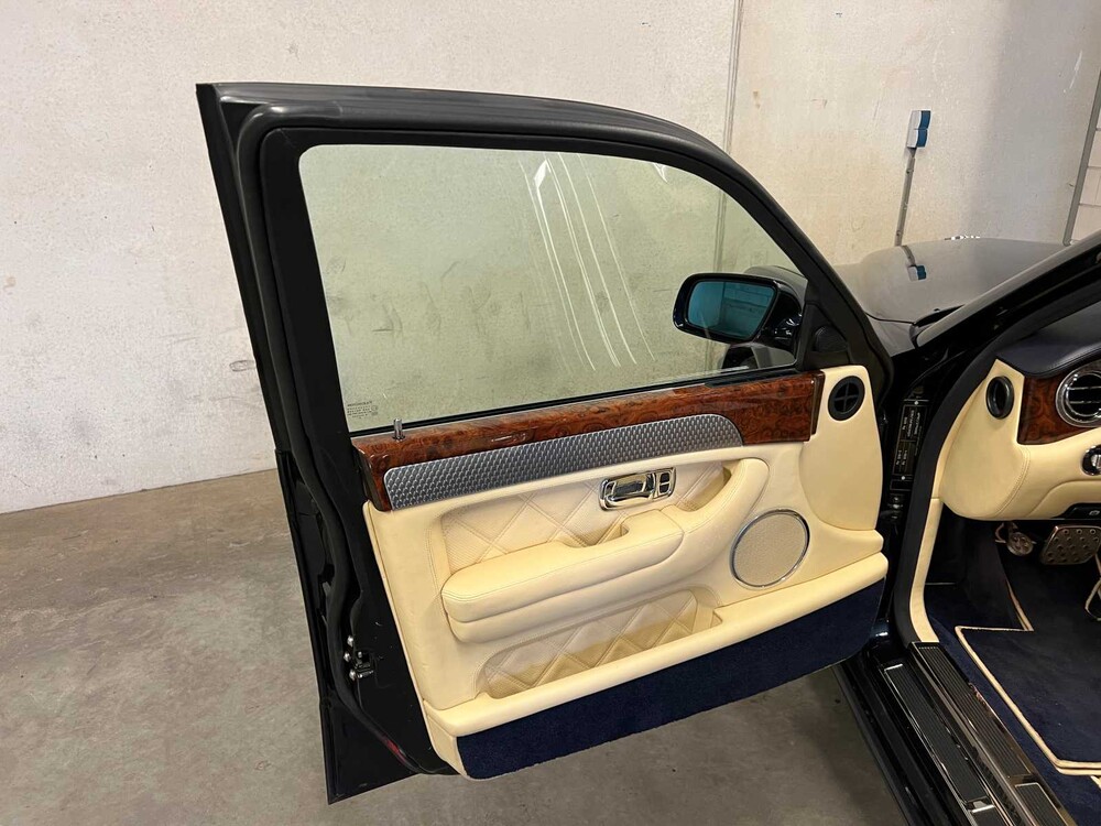 Bentley Arnage 6.8 V8 T (Mulliner) 457pk 2006 (FACELIFT), 75-ZTS-2 Youngtimer