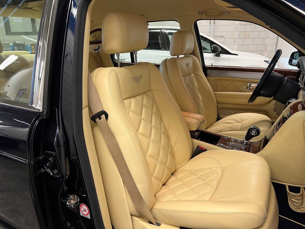 Bentley Arnage 6.8 V8 T (Mulliner) 457pk 2006 (FACELIFT), 75-ZTS-2 Youngtimer