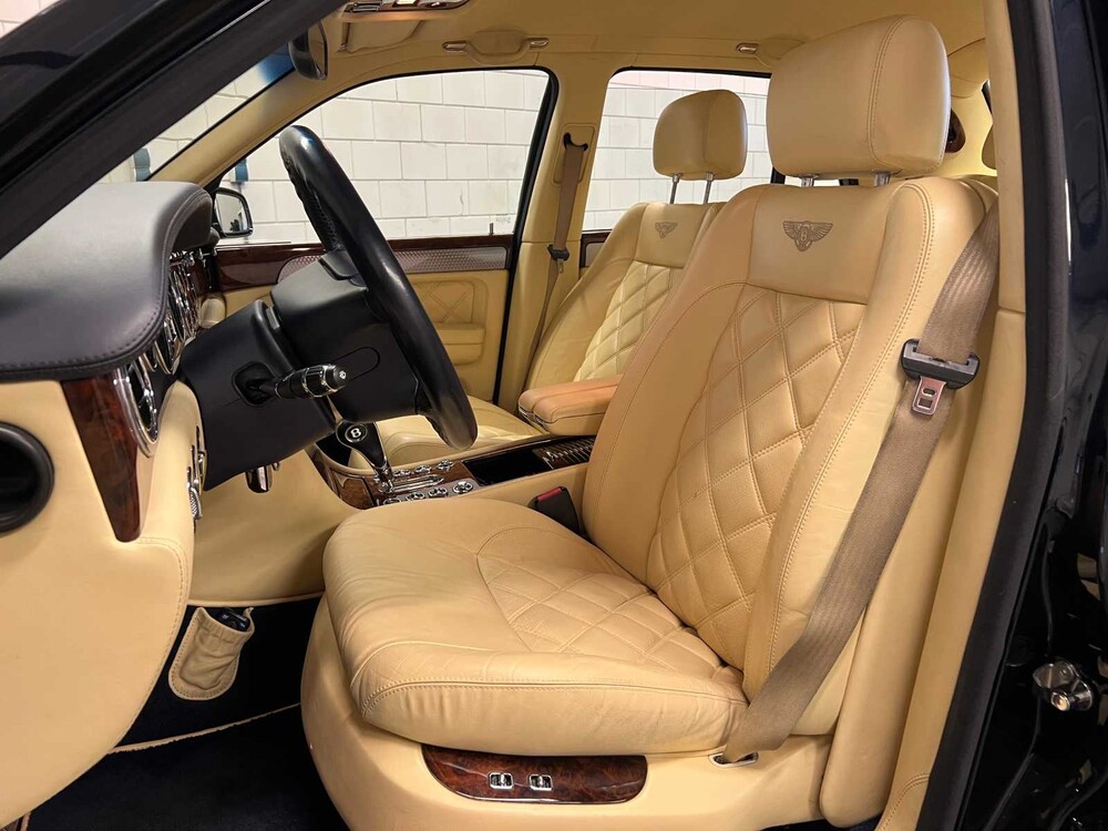 Bentley Arnage 6.8 V8 T (Mulliner) 457pk 2006 (FACELIFT), 75-ZTS-2 Youngtimer